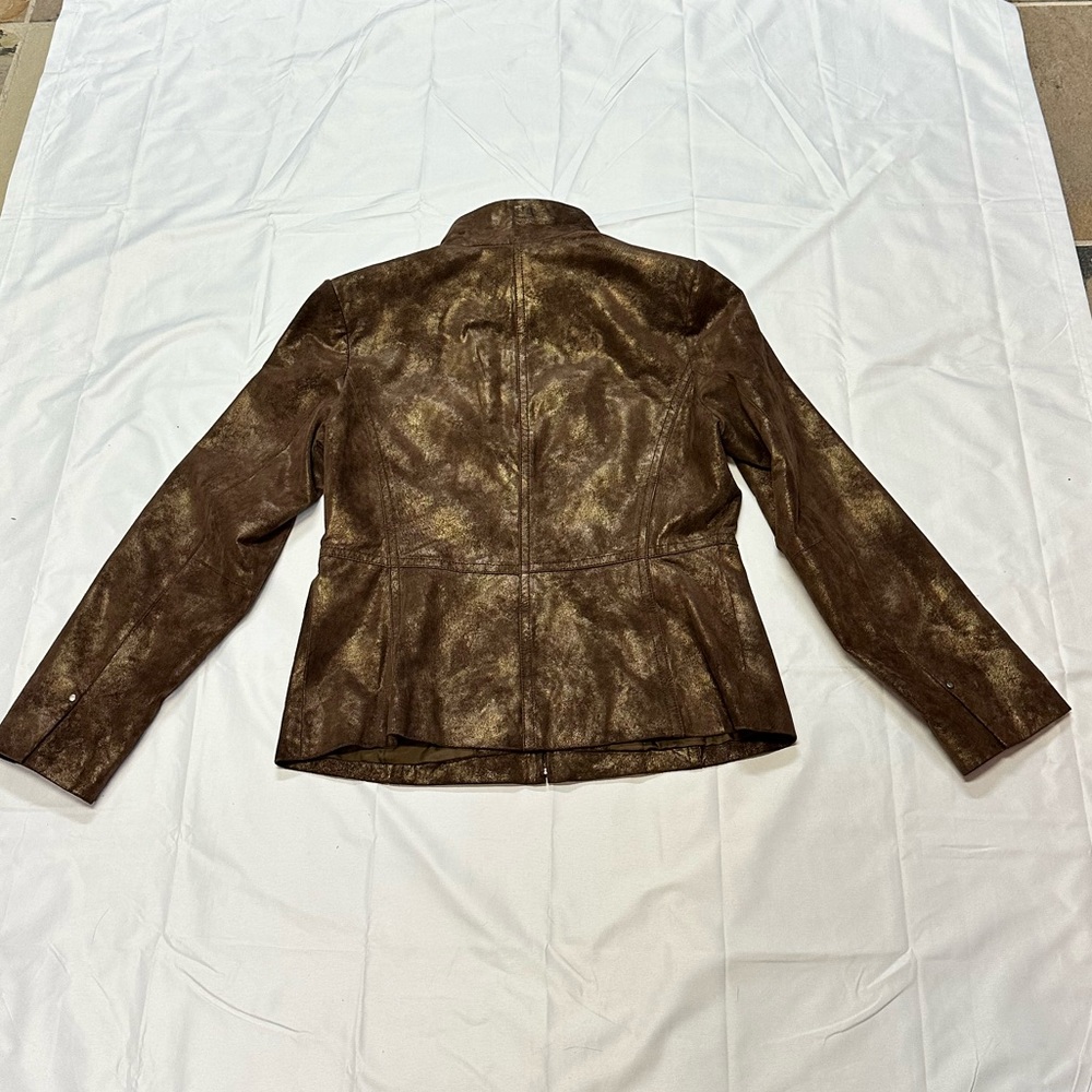 Bernardo Brown Ladies Leather Jacket Gold Metallic W| Pockets Jacket Size M EUC - Picture 5 of 13